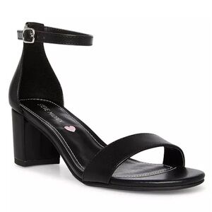 STEVE MADDEN
Little Girls Jcarrson Buckle Closure Dress Sandal Size 1M